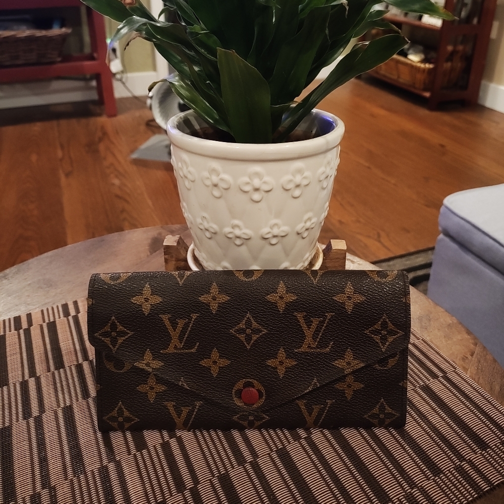 Authentic Louis Vuitton Josephine Monogrammed Wallet